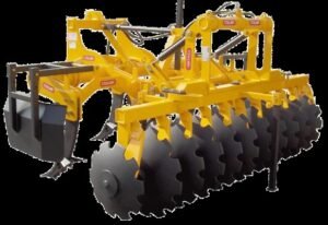 Collari ED diskiniai skutikliai dirvos įdirbimui su traktoriumi Lietuvos laukuose